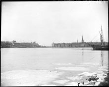 Vy över Gamla stan med Slussen från Kastellholmen