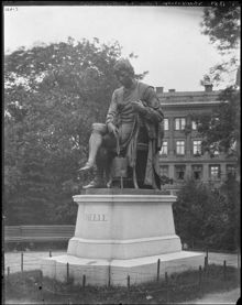Staty av Carl Wilhelm Scheele på Floras kulle, Norra Humlegården