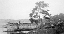 Boningshus på pråmvraket vid gamla Tranebergsbro