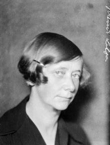 Porträtt av författarinnan Gertrud Lilja