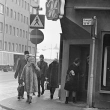 Grevgatan 32 vid hörnet av Storgatan