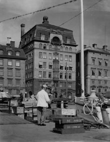 Emil R Boman AB. Exteriör från hamnen.