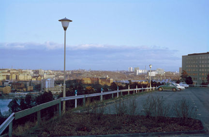 Utsikt från Nybohovsberget över Liljeholmen österut. Under Essingeledens anläggande