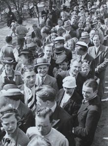  Vanadisbadet. Kö vid invigningen 1938 