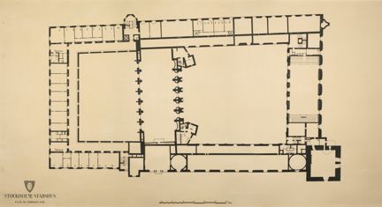 Ritning i stort format av stadshuset, plan av våning 2 trappor, i tusch på gulnat papper