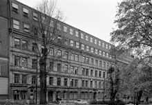 Döbelnsgatan 7 & 9, Franska skolans fasad