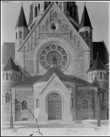 Västportalen till Sofia Kyrka