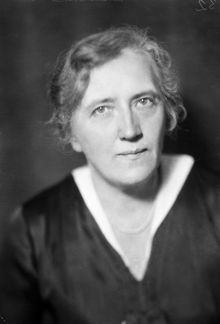 Porträtt av kvinna, Karlsson