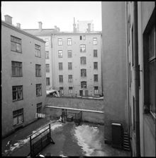 Valhallavägen 16. Gårdsinteriör mot norr