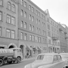 Banérgatan 27 mot Karlavägen
