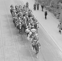 Vaktparaden på Lidingövägen. K 1 i paraduniform