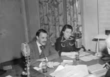 Kungsgatan 8, Radiotjänst. Diskussion om idrottsliga känslosvall i radioprogrammet ""Hurra vad vi är bra""