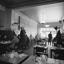 Stureplan 6. Restaurang Sturehof