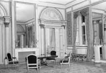 Gustav Adolfs Torg 1, Utrikesdepartementets nya lokaler (Arvfurstens palats). Röda salongen, interiör