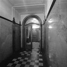 Entrén på Riddargatan 16