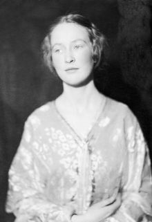 Porträtt av kvinna, Nielsen