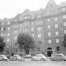 Värtavägen 6, 4 och 2 med Olympiagaraget