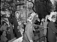 Gösta ""Jösse"" Holmérs son tar studenten på Norra Latin. (Högre allmänna läroverket för gossar å Norrmalm)