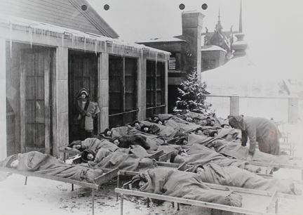 Engelbrekts folkskola. Stilla timmen på takterass 1915