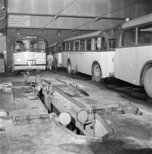Enebyberg. Stockholms Läns bussbolag, bussgarage