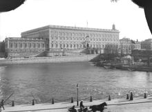 Slottet och Norrström sett från Operaterrassen