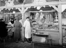 S. Samuelssons och W. Johanssons butiker i Hötorgshallen