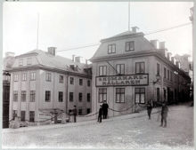 Hörnet av Slottsbacken 6 och Bollhusgränd