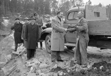Prins Bertil besöker byggandet av Stora Skuggans skjutbana