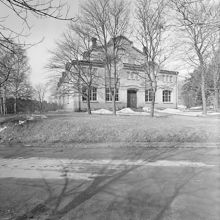 Experimentalfältet, Kungliga Lantbruksakademiens. Lantbruksmuseets gavel
