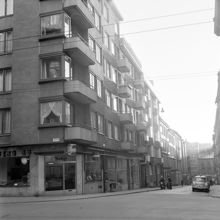 Brahegatan söderut från korsningen vid  Linnégatan