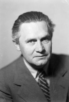 Porträtt av författaren Harry Blomberg