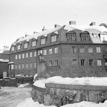 Bragevägen 2 t.v. i hörnet av Engelbrekts Kyrkogata 5