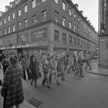 Drottninggatan 53 vid hörnet av Bryggargatan