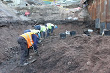 Arkeologer i arbete vid Slussen