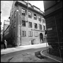 Lilla Nygatan 7 (f.d 13½). Beckmans boktryckeri, fasaden