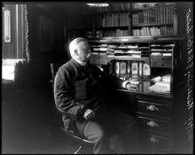 Porträtt av bokförläggare Gustaf Holm