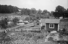 Koloniområdet Karlbergs Bro vid Karlbergskanalen.