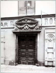 Västerlånggatan 52, portal