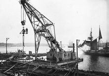 60 - tons lyftkran i Stadsgårdshamnen