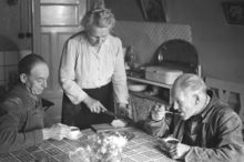 Rehnsgatan 20, 1 tr. Hos familjen John och Anna Svensson. (Ställningsbyggare John Svensson.)