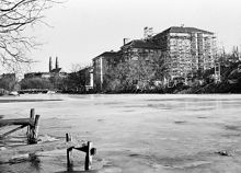 Ny bostadsbebyggelse på Reimersholme sedd från Långholmen. Vy över Långholmsviken