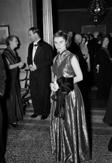 Stortorget 2, Börshuset. Fröken Ruth Reichstein, dotter till Nobelpristagaren i medicin, Professor Tadeus Reichstein