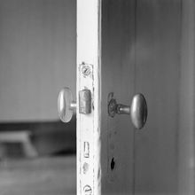 Brännkyrkagatan 76. Västra flygeln, dörrvred