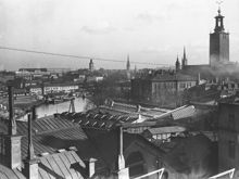 Vy över Bolinders verkstäder mot sydost, från Kungsklippan. Längst t.h. i fonden Stadshusets torn
