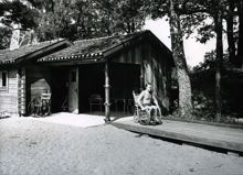 Sköndalsbadet: Bad för funktionsnedsatta 1964