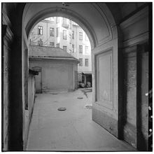 Mot bakgården på Artillerigatan 55