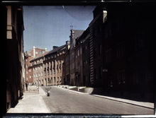 Danderydsgatan i kv. Näktergalen, husfasaderna sedda från Karlavägen