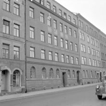 Banérgatan 23, mot Karlavägen