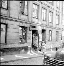 Bastugatan 43. Tobaksaffär