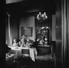 Malmskillnadsgatan 35. Restaurang Oxen-Hungaria